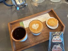 -星巴克臻选(上海虹桥新天地三店)