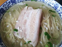 枫镇大肉面-裕兴记·三虾面(西北街总店)