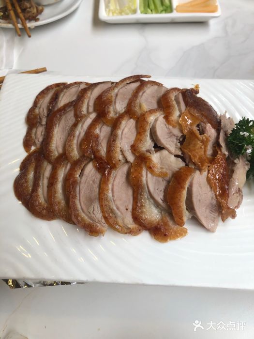 东四民芳餐厅(朝阳门总店)精品烤鸭图片