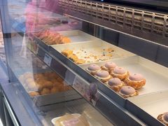 -读酥世家(松江新城地铁站店)