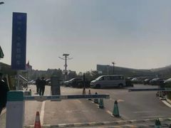 -青岛极地海洋世界-停车场