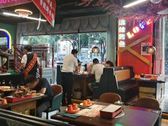 -路边边.炒菜烧烤.音乐餐厅(良乡长虹店)