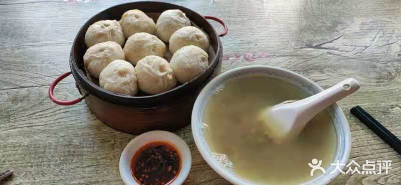 土鸡很酥软，米线很有韧性，绝搭好把手 !