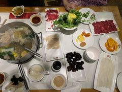 嫩肉-焯牛潮汕牛肉火锅(云峰街创始店)