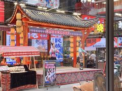 -刘姐啤酒鱼民族演艺餐厅(西街总店)