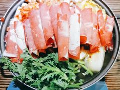 部队锅-MI WU FACTORY米屋美食工厂餐厅(绿地店)