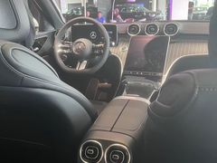 -天津波士信达奔驰4S店(卫津南路店)