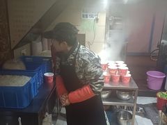 -江三王记牛杂馆(总店)