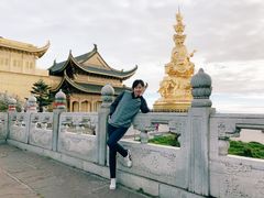-峨嵋山金顶