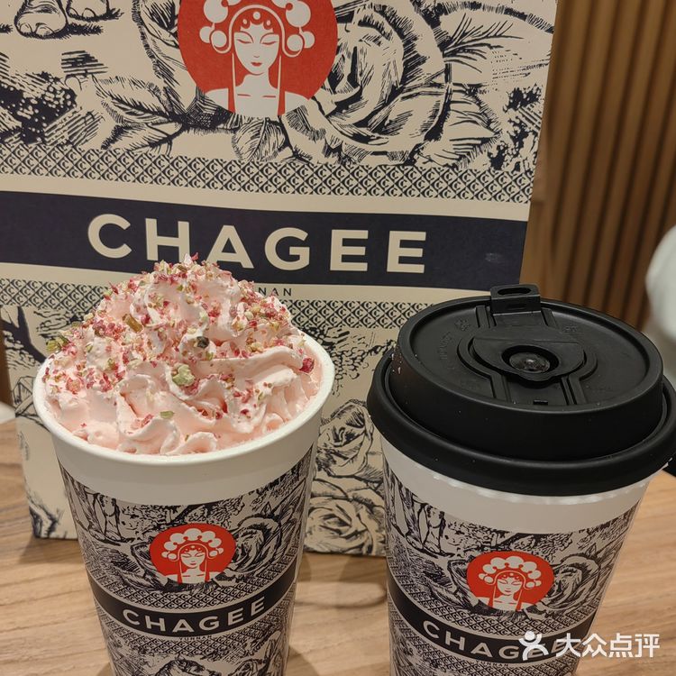 沈阳霸王茶姬排队1小时❗️到底好不好喝❓