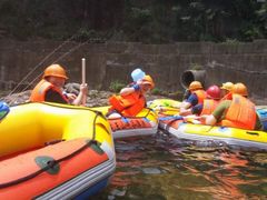 -安吉龙王山峡谷漂流