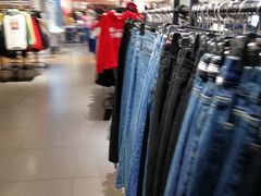 -三福时尚(三峡广场华夏银座店)