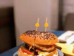 -又见马甲M8融合西餐厅(厦门体育中心店)