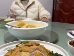 -瑞丰园庭院餐厅·白族传统家常菜