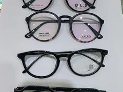 -三叶眼镜城(八佰伴店)