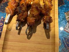 -乡村馕坑肉·烧烤·新疆菜·本地人更爱吃(阿勒泰首店)