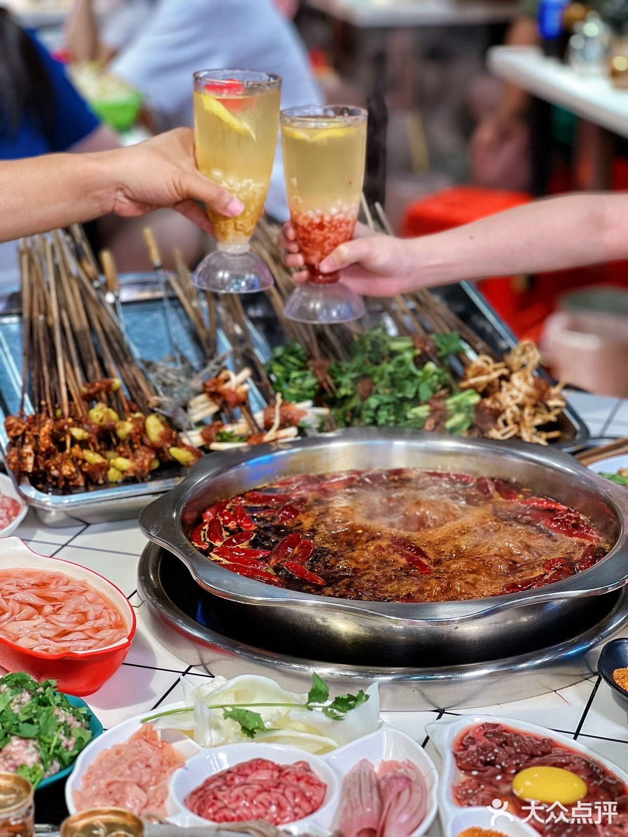 白象居没火之前｜打卡的必吃的火锅串串