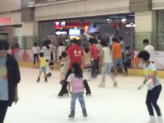 -正佳冰河湾真冰滑冰场