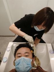 -LESSMORE科技头皮理容中心