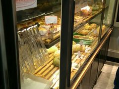 面包甜点陈列柜-BreadTalk面包新语·烘焙蛋糕(海珠丽影广场店)