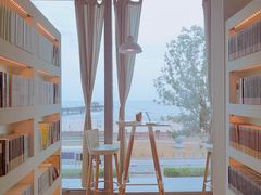 -猫的天空之城概念书店(北戴河蔚蓝海岸店)