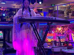 -巴特餐饮6加1音乐餐吧·新疆菜