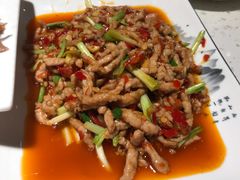 鱼香肉丝-小京廷北京烤鸭|山野贵州菜(梵华里店)