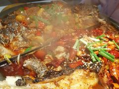 -鸣记脆皮烤鱼·海鲜烤鱼(三八广场店)