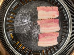 -梨花甄选自助烤肉(小寨原力场店)