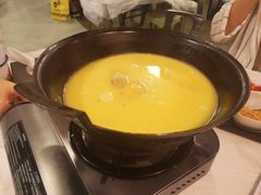 -鲜入围煮花胶鸡海鲜火锅