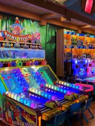 -菲菲羊乐园(临平银泰城店)