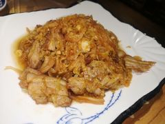 酸菜五花肉-东北故事私房菜(江南印象店)