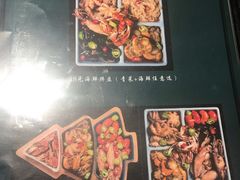 -八月美食小馆(银泰城总店)