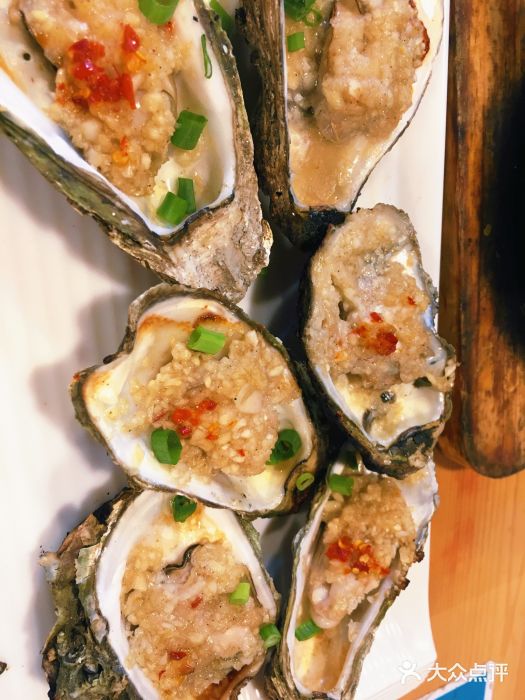 蚝食代(少陵店)-蒜蓉烤生蚝-菜-蒜蓉烤生蚝图片-成都美食-大众点评网