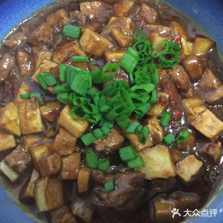 今天又得烧饭做菜了，都不知道吃什么好了，看看想想还是