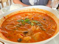-Chom Cafe and Restaurant