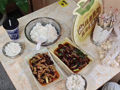 -夜夜香特色板筋盖饭