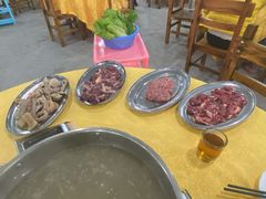 -五洞培记山庄·鲜牛肉火锅
