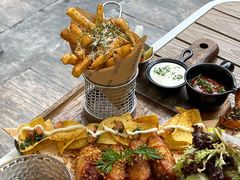 -Mark&Mars Restaurant