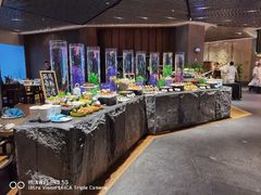 自助取餐区-海棠湾洲际-涛·海底餐厅·美人鱼·自助餐·海底隧道