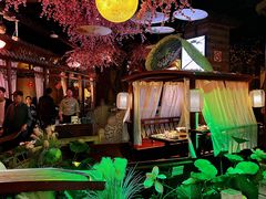 -韵秋荷(宝山龙湖天街店)