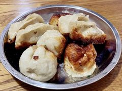 -黄阿姨锅贴大王(万航渡路店)