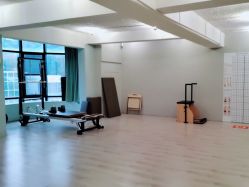 -无界瑜伽普拉提