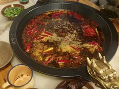 -黄潇洒老火锅(九眼桥宏济巷店)