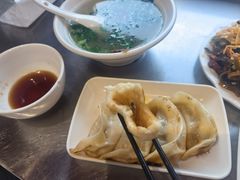 -韩海丽特色美食(秀州路店)