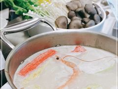 -红鼎豆捞·非遗鲍皇汤火锅(宝丰路店)