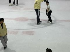 -正佳冰河湾真冰滑冰场