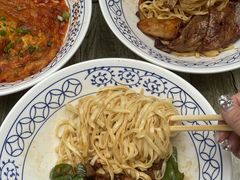 -李与白包子铺(桐梓林店)