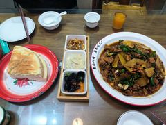 -鲁南仔·滕州炒鸡(经三路店)
