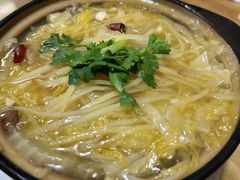 酸菜土豆丝-砂锅店